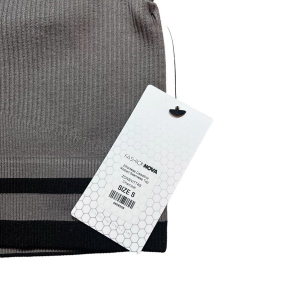 Women's NWT Fashion Nova Effortless Celestine‎ Ribbed Performance Crop Top S - Picture 4 of 6